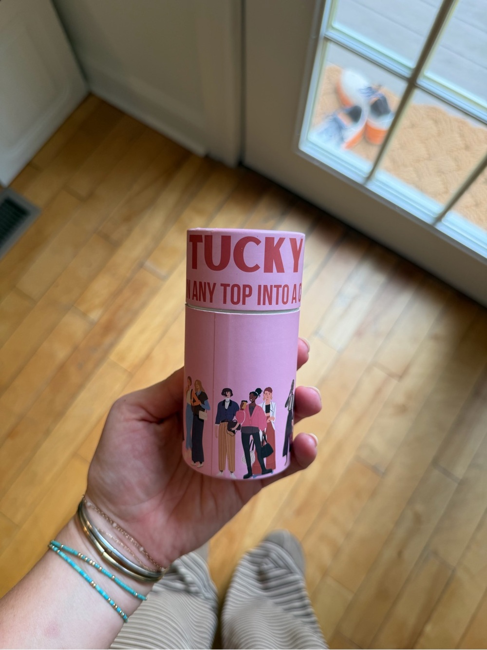 The Original Tucky, cream